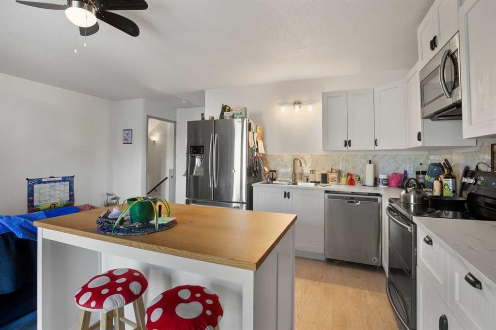 









61


Pickwick

Lane,
Lacombe,




AB
T4L1T5

