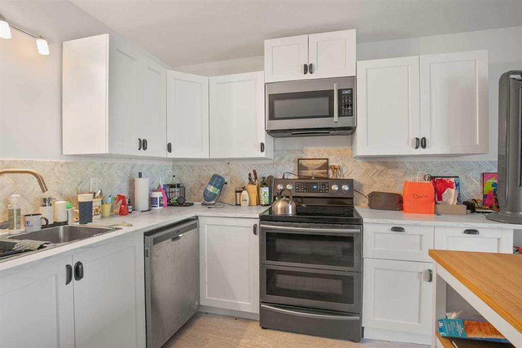 









61


Pickwick

Lane,
Lacombe,




AB
T4L1T5

