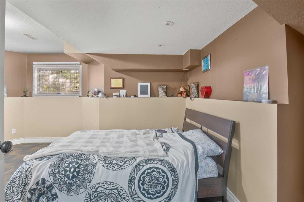 









61


Pickwick

Lane,
Lacombe,




AB
T4L1T5

