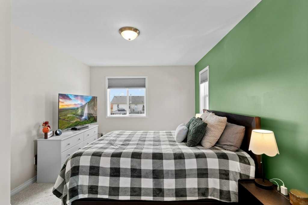 









33


Donlevy

Avenue, 45,
Red Deer,




AB
T4R 3B6

