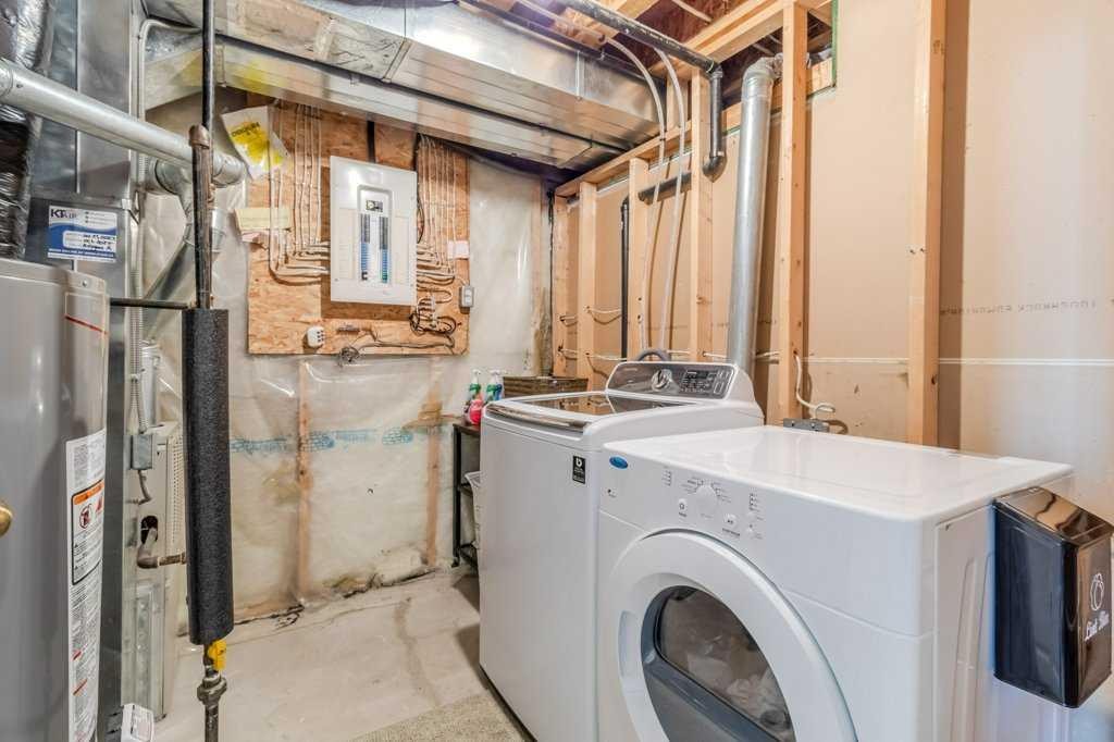 









33


Donlevy

Avenue, 45,
Red Deer,




AB
T4R 3B6

