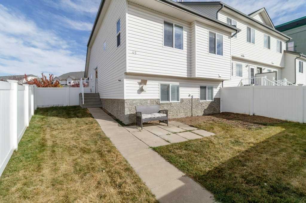 









33


Donlevy

Avenue, 45,
Red Deer,




AB
T4R 3B6

