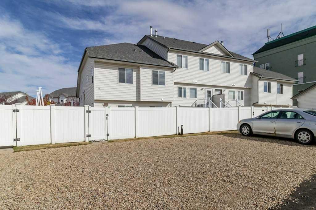 









33


Donlevy

Avenue, 45,
Red Deer,




AB
T4R 3B6

