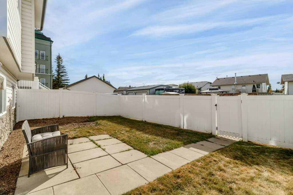 









33


Donlevy

Avenue, 45,
Red Deer,




AB
T4R 3B6

