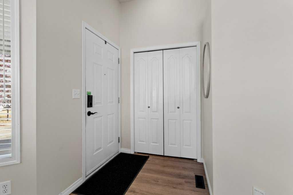 









33


Donlevy

Avenue, 45,
Red Deer,




AB
T4R 3B6

