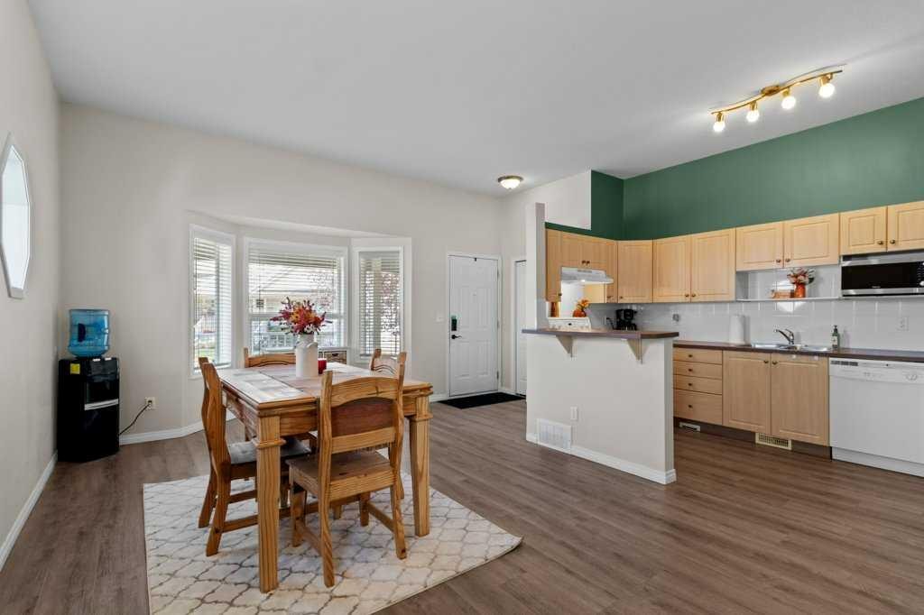 









33


Donlevy

Avenue, 45,
Red Deer,




AB
T4R 3B6

