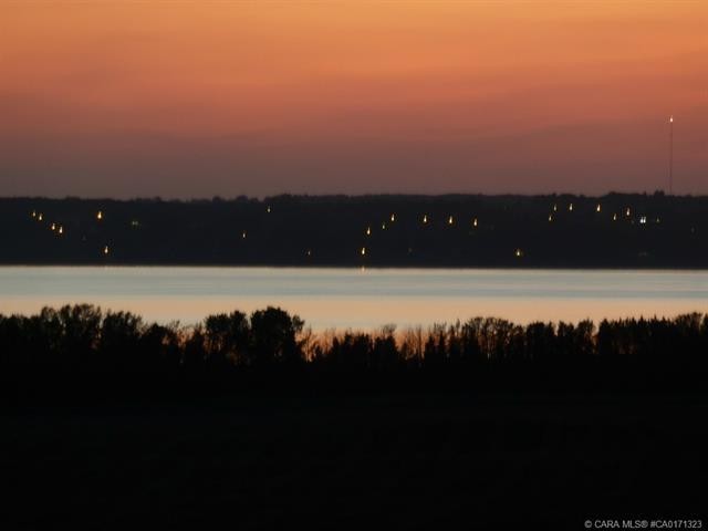 









420069


Range Road 284

, 16,
Rural Ponoka County,







AB
T4J 1R3

