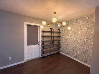 









6802


50

Avenue, 20,
Camrose,




AB
T4V 5C7

