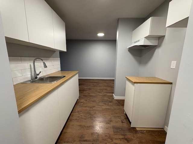 









41


Bennett

Street, 306,
Red Deer,




AB
T4R 1V4

