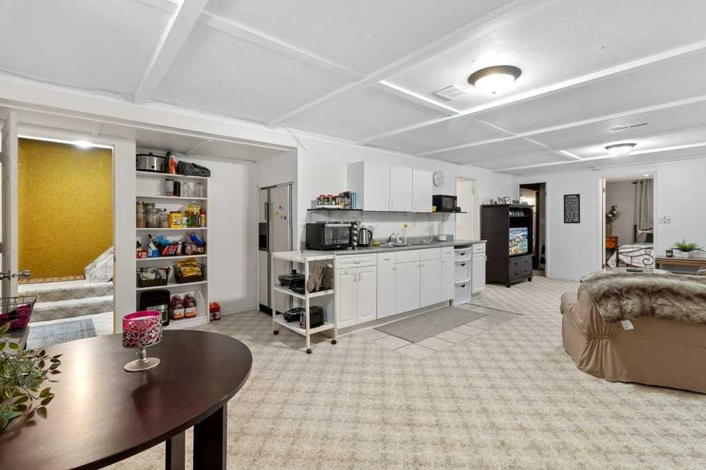 









9


Ockley

Close,
Red Deer,




AB
T4N 5A9

