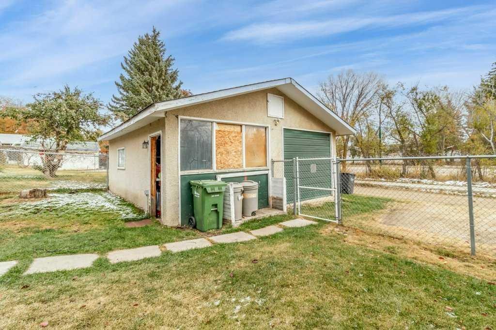 









9


Ockley

Close,
Red Deer,




AB
T4N 5A9

