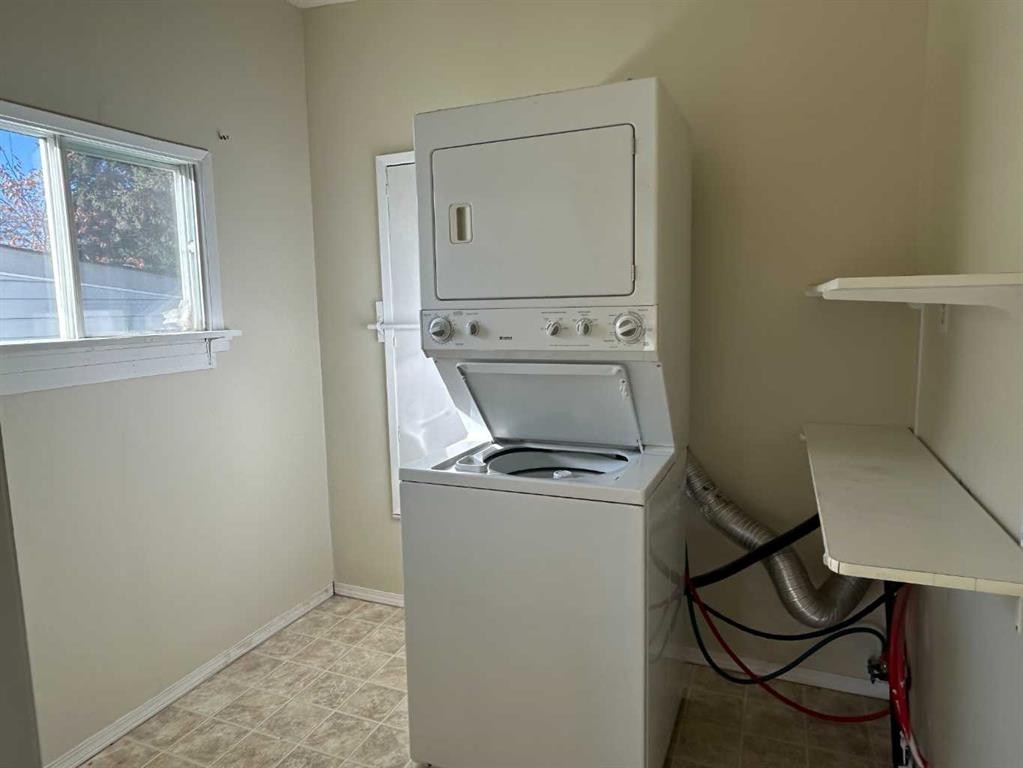 









4516


46

Street,
Camrose,




AB
T4V 1G1

