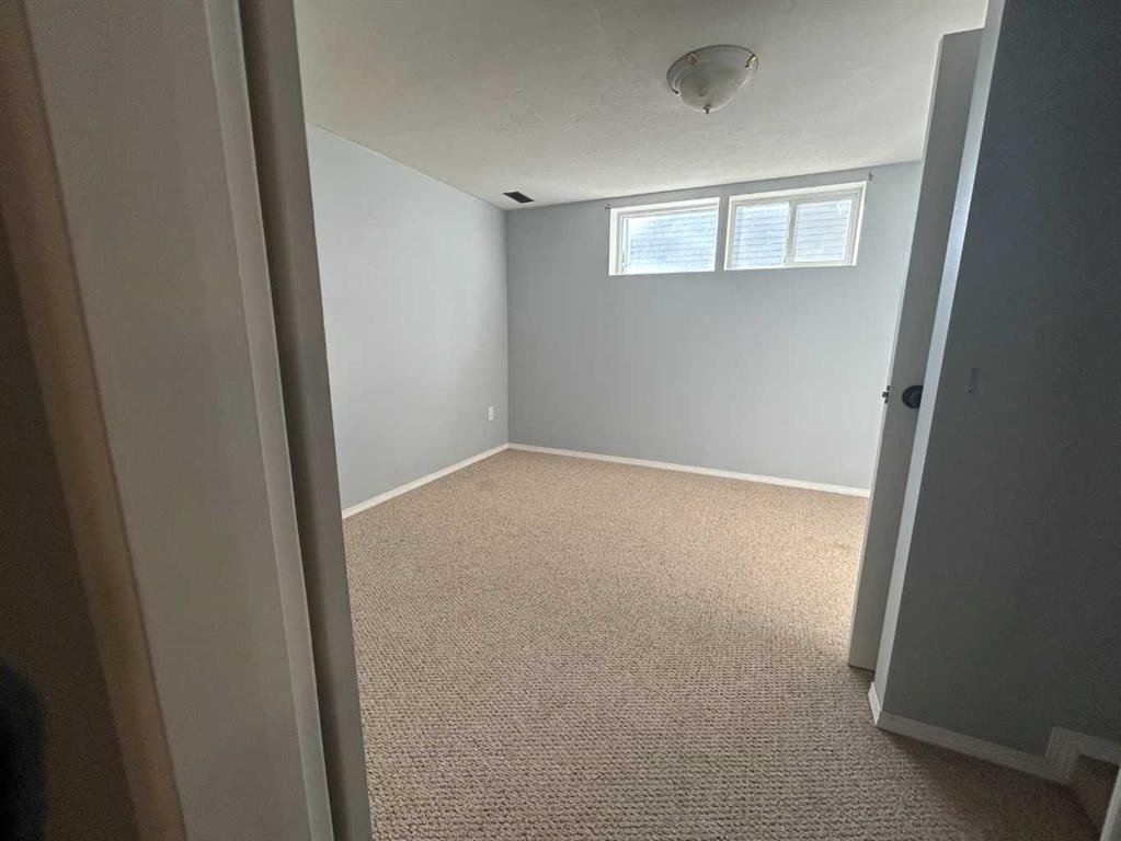 









4516


46

Street,
Camrose,




AB
T4V 1G1

