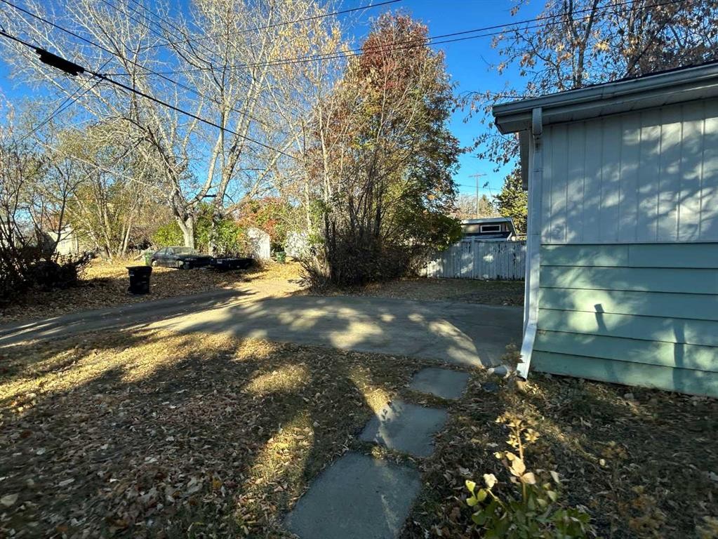 









4516


46

Street,
Camrose,




AB
T4V 1G1

