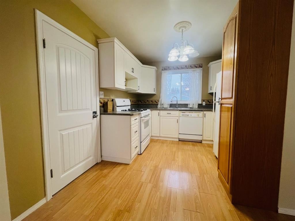 









4516


46

Street,
Camrose,




AB
T4V 1G1

