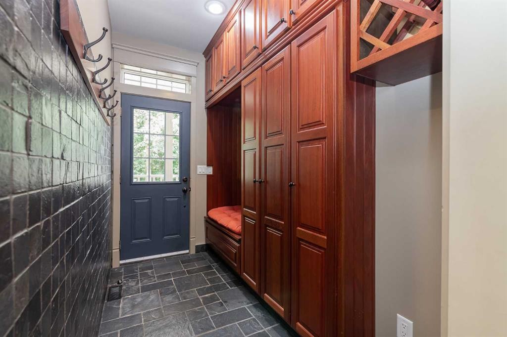 









244


Canal

Street,
Rural Ponoka County,




AB
T4L2N3

