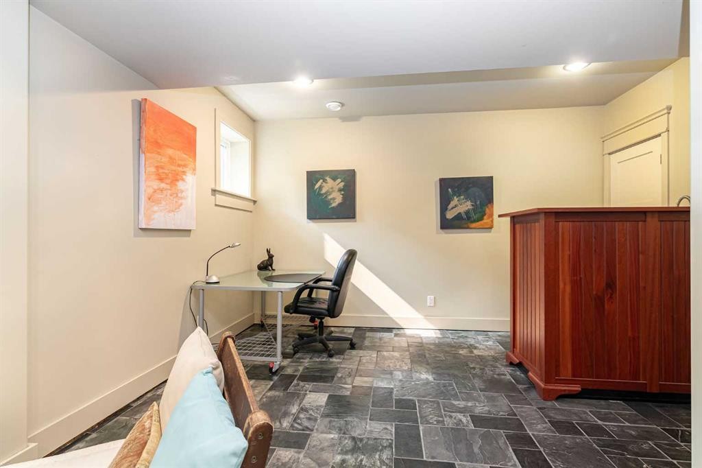 









244


Canal

Street,
Rural Ponoka County,




AB
T4L2N3

