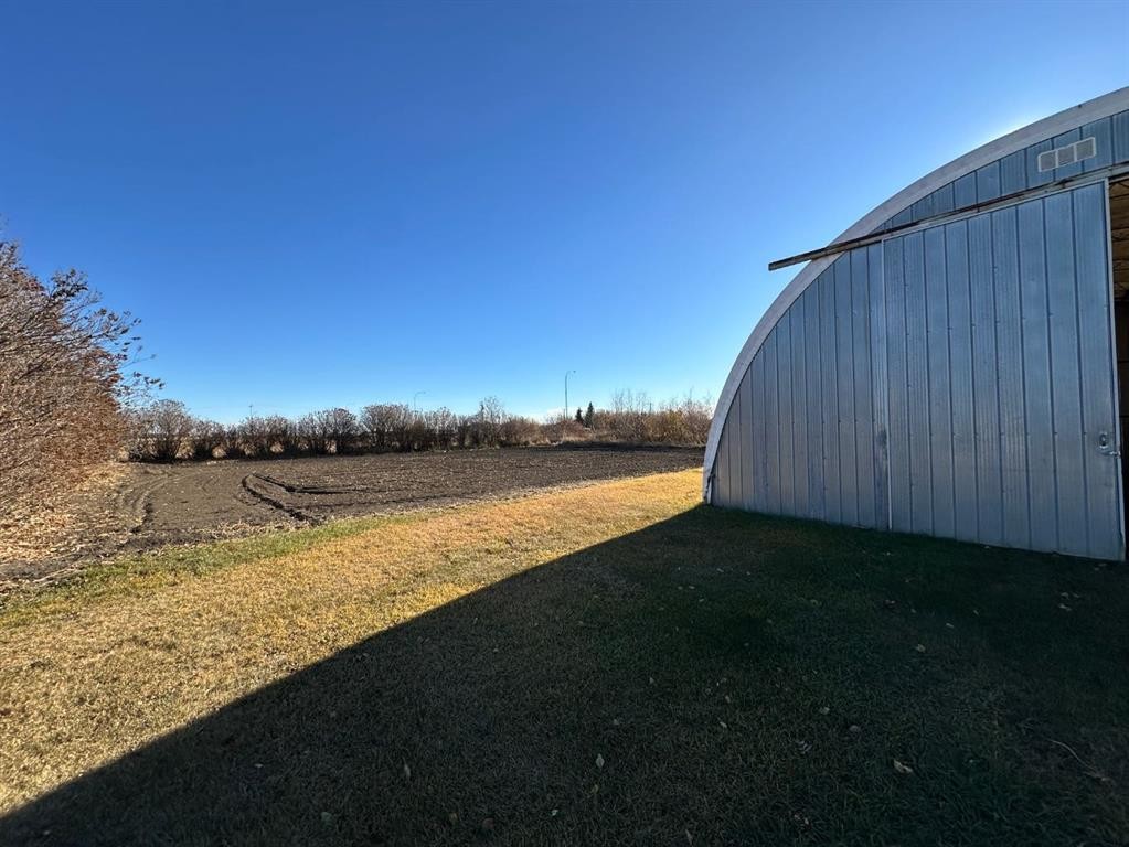 









4601


50

Avenue,
Daysland,




AB
T0B1A0

