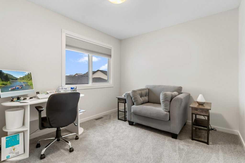 









33


Earl

Close,
Red Deer,




AB
T4P 3G6

