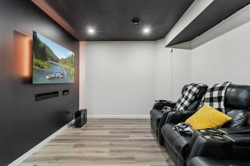 









33


Earl

Close,
Red Deer,




AB
T4P 3G6

