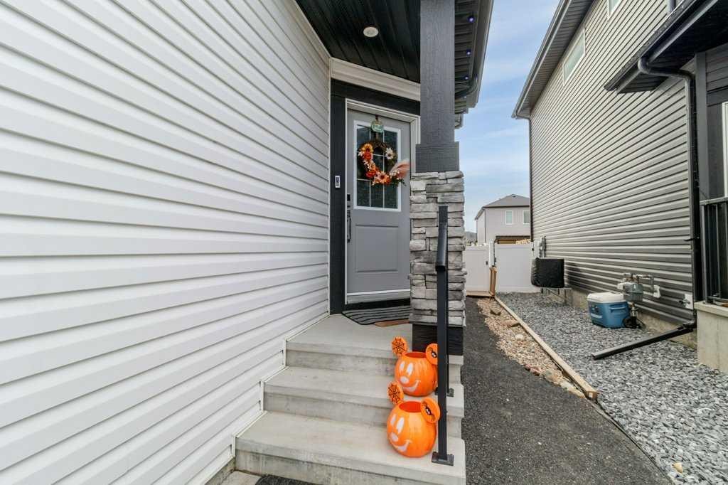 









33


Earl

Close,
Red Deer,




AB
T4P 3G6

