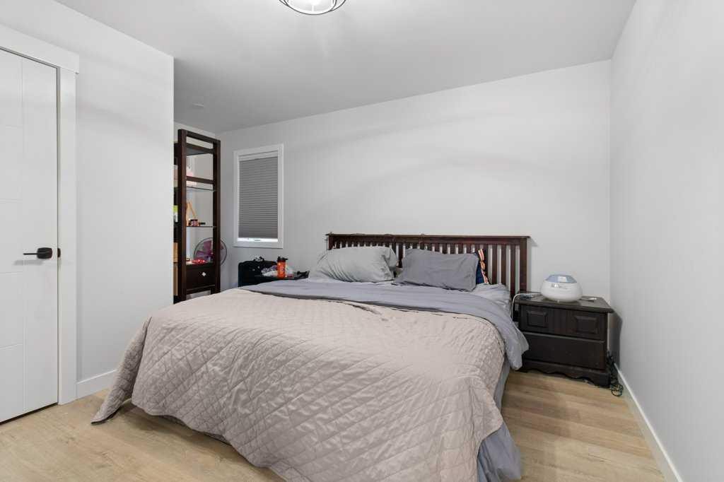 









4507


48

Avenue,
Sylvan Lake,




AB
T4S 1N8

