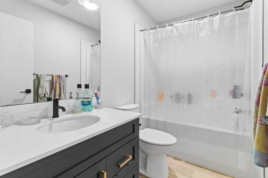 









4507


48

Avenue,
Sylvan Lake,




AB
T4S 1N8

