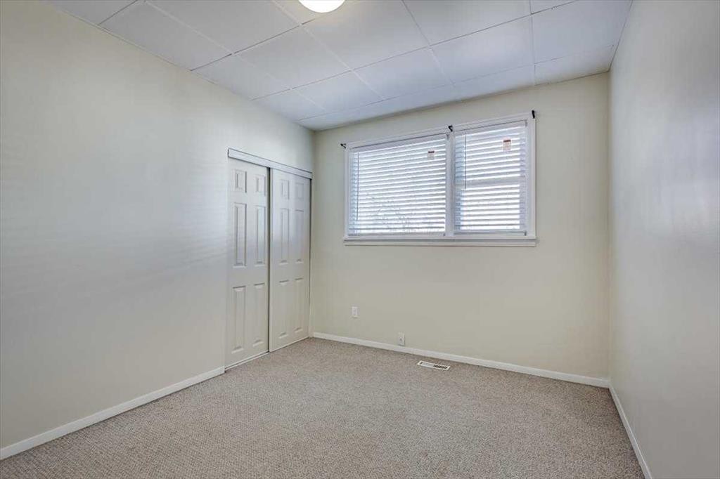 









5218


56

Avenue,
Ponoka,




AB
T4J 1G6

