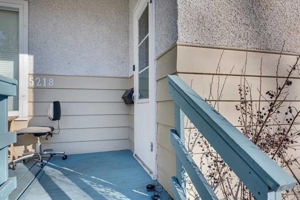 









5218


56

Avenue,
Ponoka,




AB
T4J 1G6

