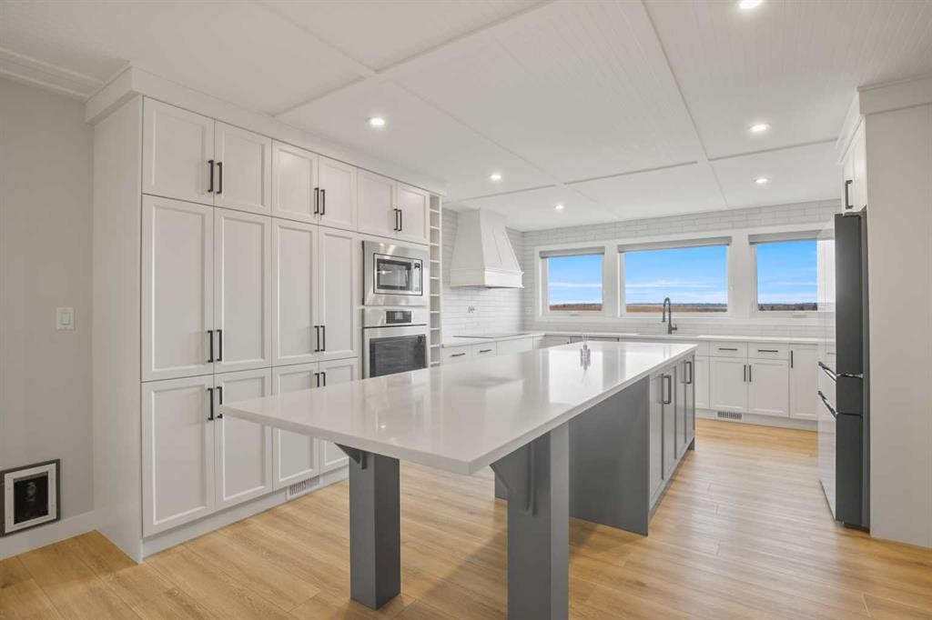 









10


Cameron

Court,
Lacombe,




AB
T4L 0K3

