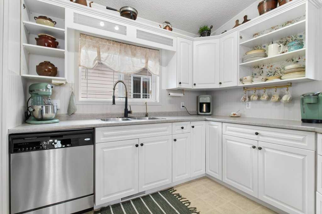 









7


Baywood

Link,
Sylvan Lake,




AB
T4S 0A8

