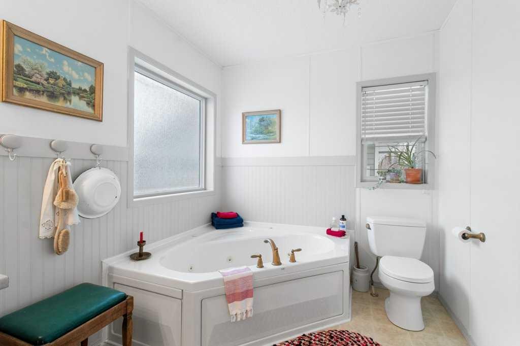 









7


Baywood

Link,
Sylvan Lake,




AB
T4S 0A8

