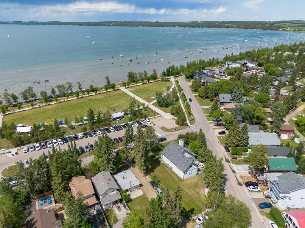 









4003


Lakeshore

Drive,
Sylvan Lake,







AB
T4S 1B9

