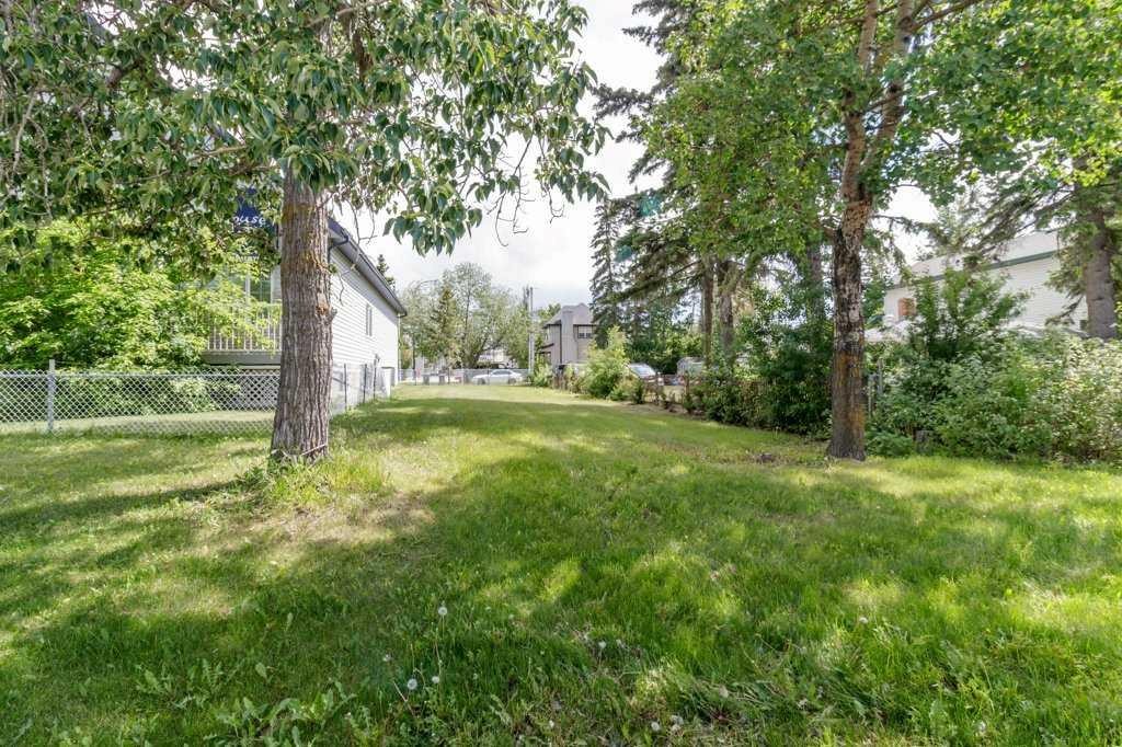 









4003


Lakeshore

Drive,
Sylvan Lake,







AB
T4S 1B9

