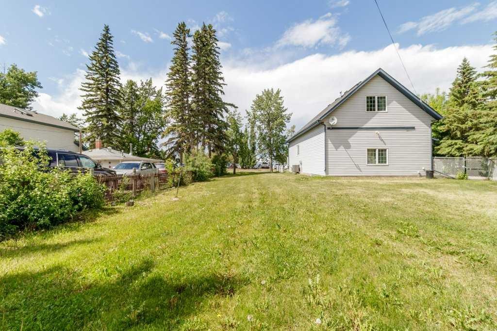 









4003


Lakeshore

Drive,
Sylvan Lake,







AB
T4S 1B9

