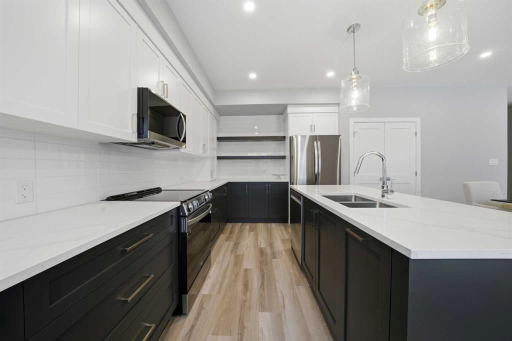 









70


Palmer

Circle,
Blackfalds,




AB
T0M 0J2

