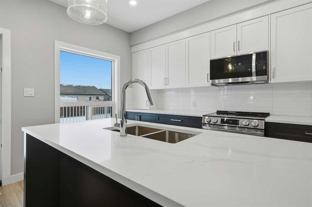 









70


Palmer

Circle,
Blackfalds,




AB
T0M 0J2

