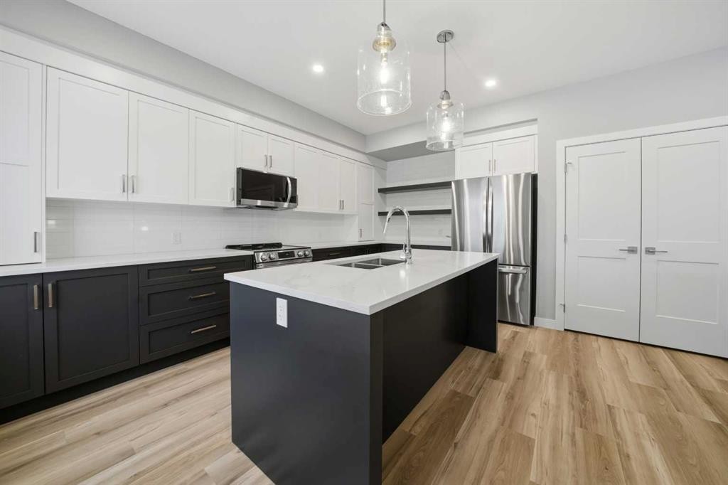 









70


Palmer

Circle,
Blackfalds,




AB
T0M 0J2

