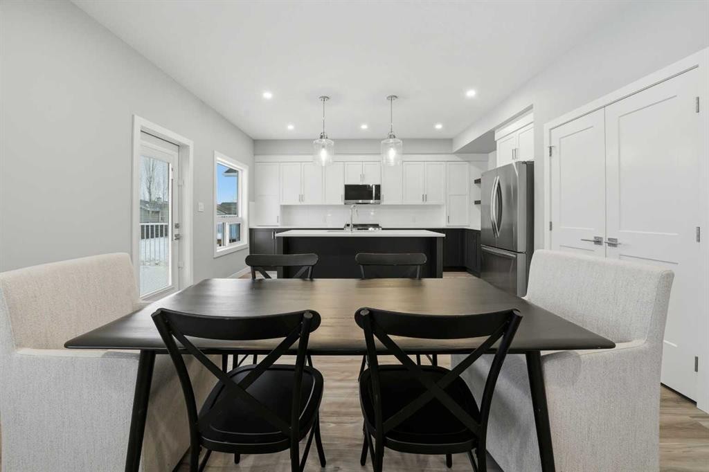 









70


Palmer

Circle,
Blackfalds,




AB
T0M 0J2

