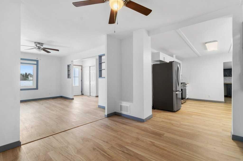 









4919


50

Avenue,
Morningside,




AB
T4L 2N5

