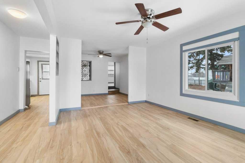 









4919


50

Avenue,
Morningside,




AB
T4L 2N5

