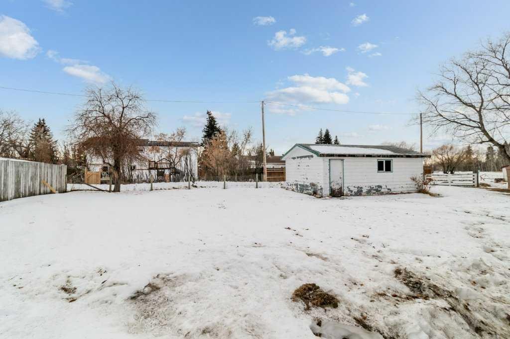 









4919


50

Avenue,
Morningside,




AB
T4L 2N5

