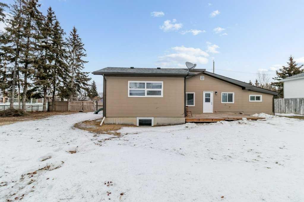 









4919


50

Avenue,
Morningside,




AB
T4L 2N5

