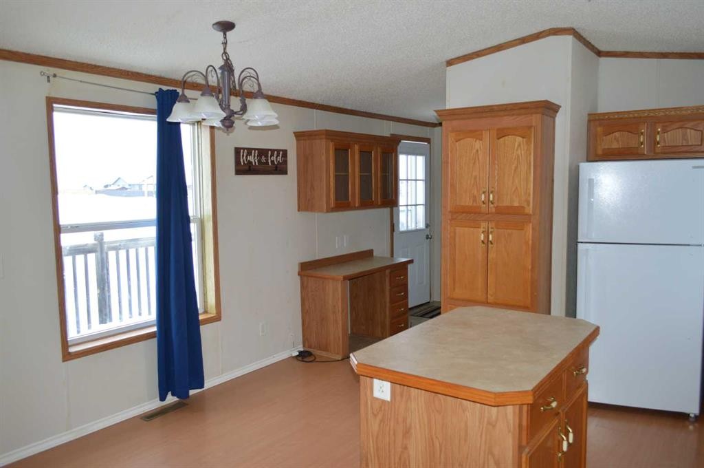 









21


Sifton

Crescent,
Lougheed,




AB
T0B2V0

