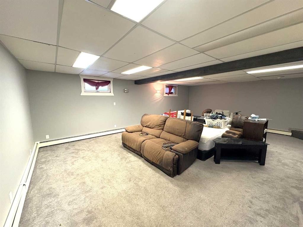 









4913


48

Avenue,
Forestburg,




AB
T0B 1N0

