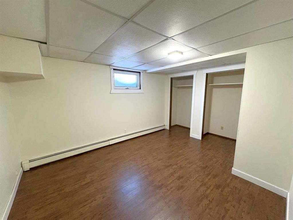 









4913


48

Avenue,
Forestburg,




AB
T0B 1N0


