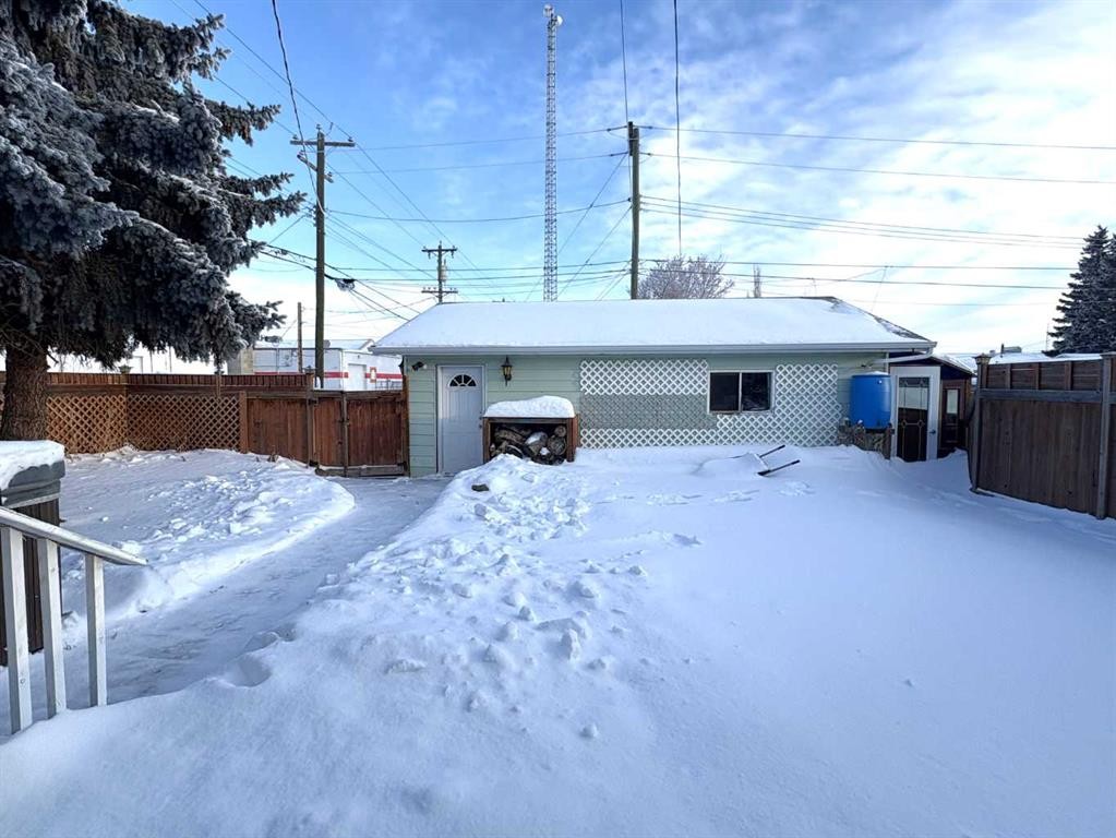 









4913


48

Avenue,
Forestburg,




AB
T0B 1N0

