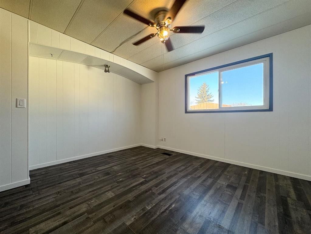 









4802


54

Avenue, #67,
Camrose,




AB
T4V 3A5

