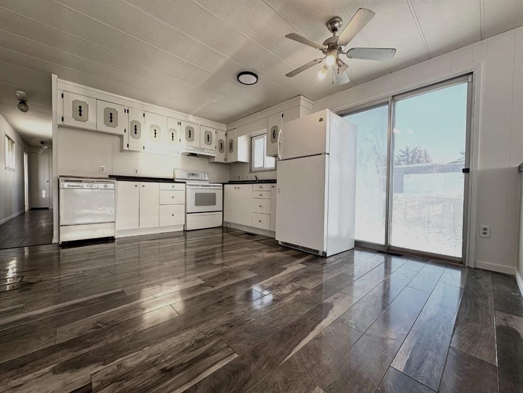 









4802


54

Avenue, #67,
Camrose,




AB
T4V 3A5

