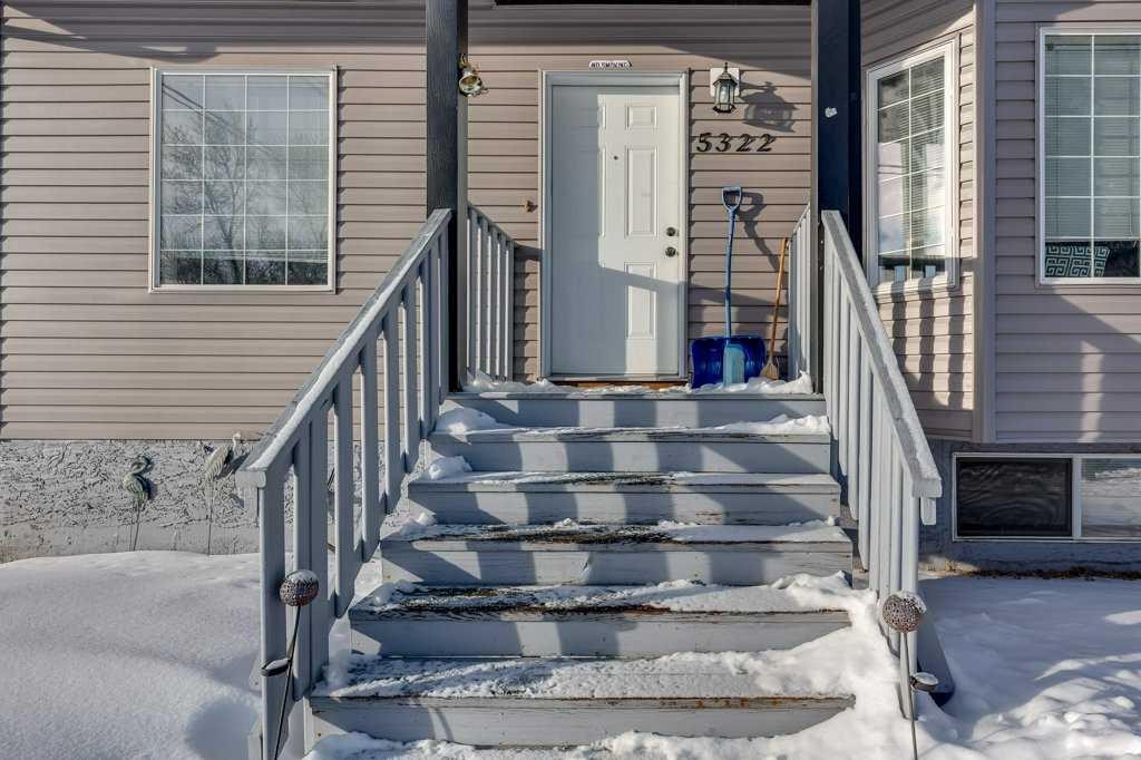 









5322


55

Street,
Lacombe,




AB
T4L 1L4

